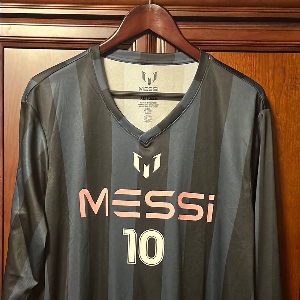 Brand New Messi Collection Black & Gray Big Striped Men's Soccer Stretch Jersey!